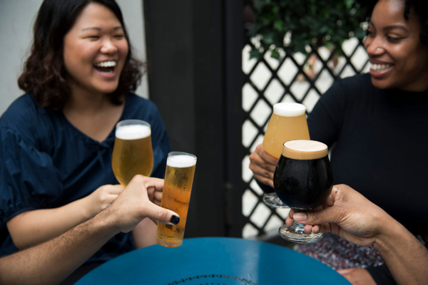 Alcohol and Wellbutrin: Safety, Seizure Risk, and Timing