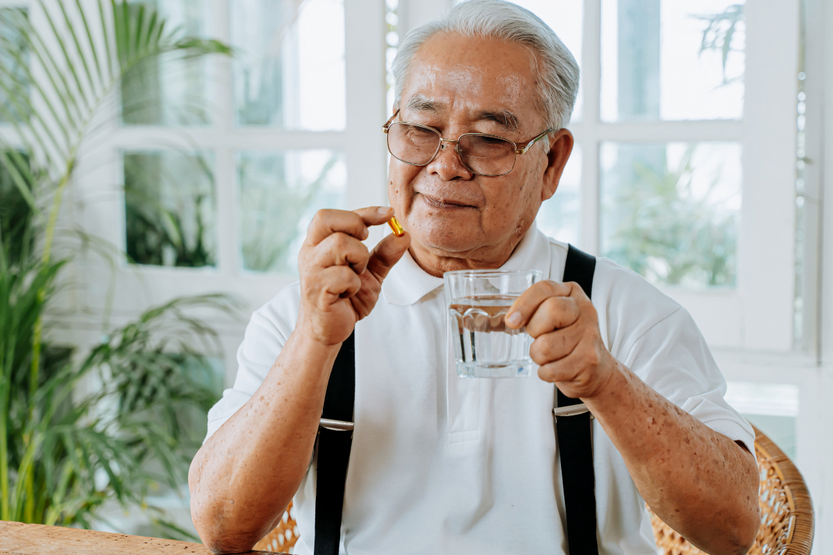Anticoagulant Therapy in Older Adults: Risks and Safer Care