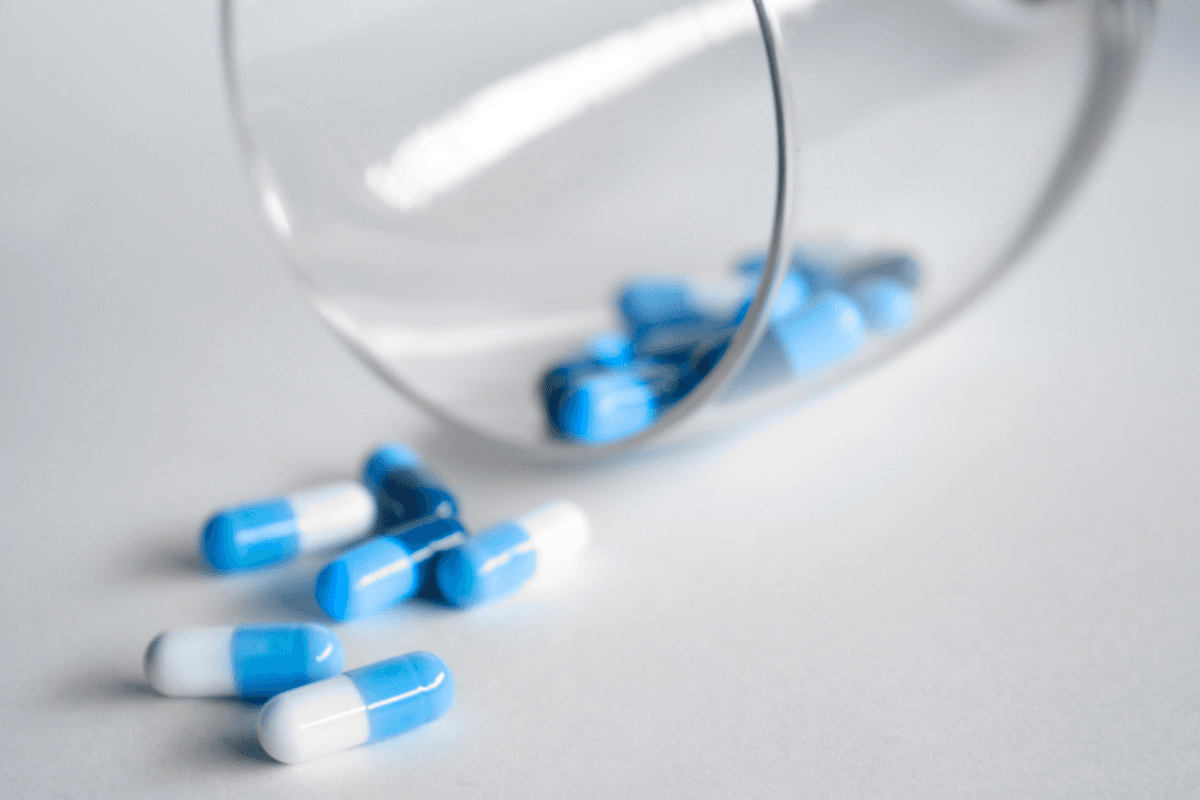 Doxycycline Capsule Basics: Forms, Labels, and Safe Handling